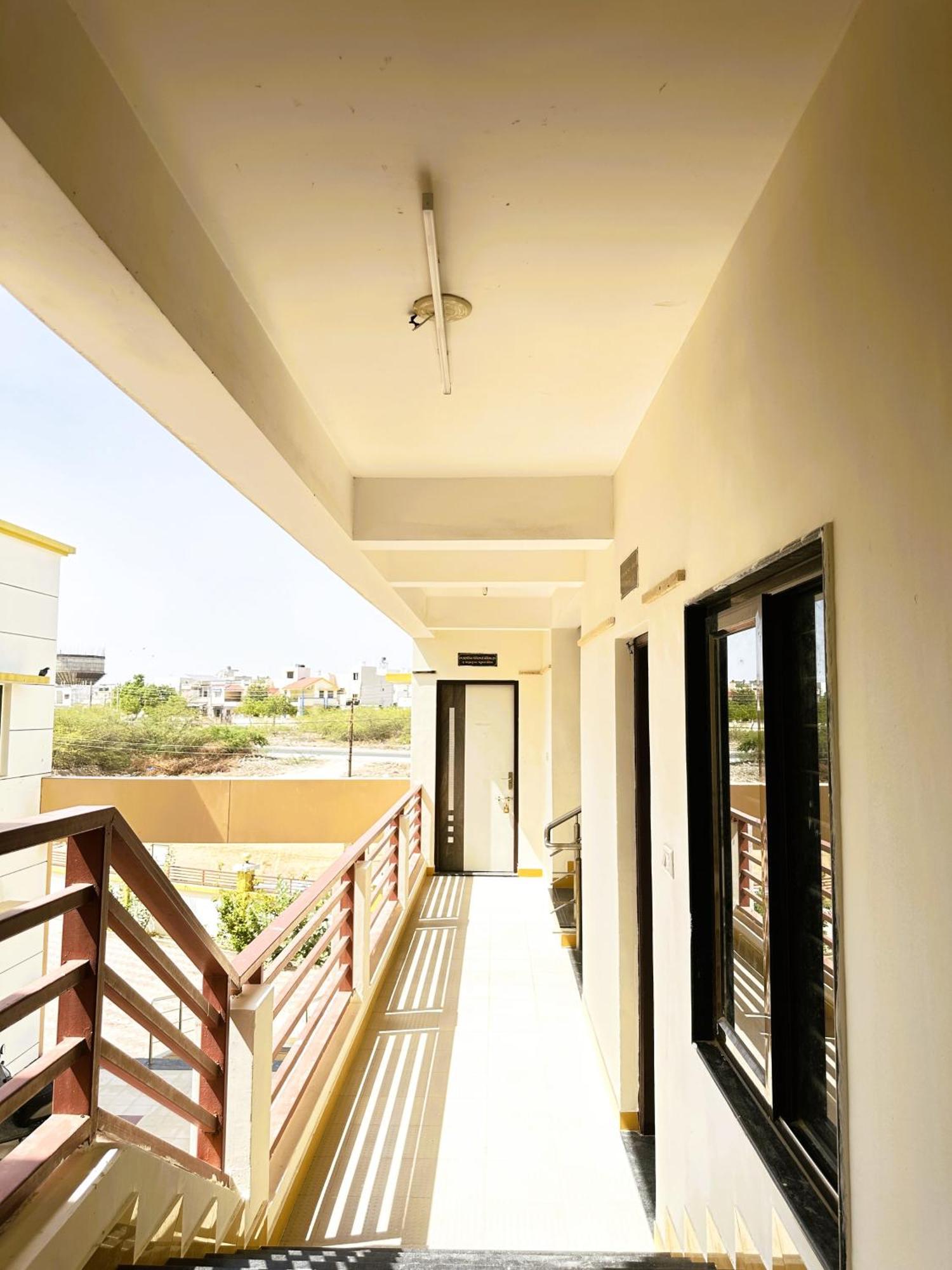 Ranjan Vadi Hotel Bhuj Bagian luar foto